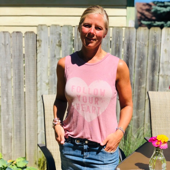 Meet your Posher, Jolie - Picture 3 of 4